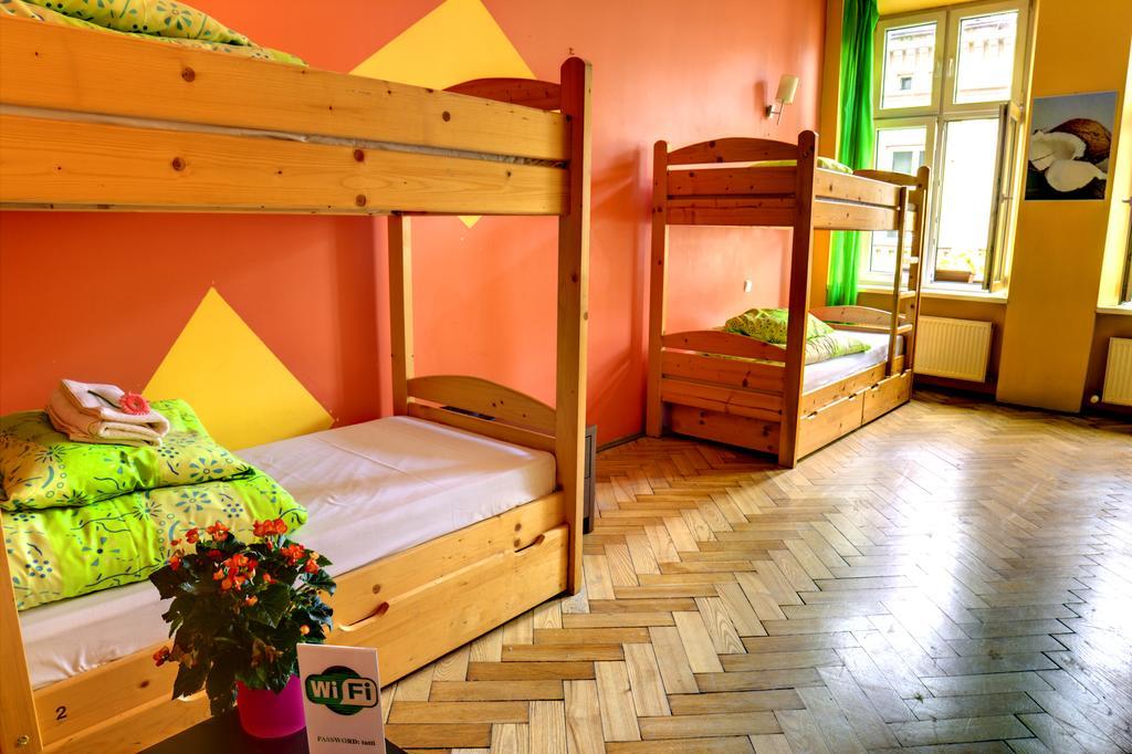 Tutti Frutti Hostel Kraków Exteriör bild